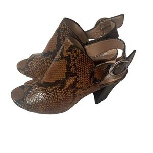 Vince Camuto Chunky Heel Snakeskin Print Peep Toe Shoes Size 5.5 M